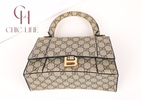 شنطة BALENCIAGA X GUCCI / لون البيج والابنوس (مختومة)