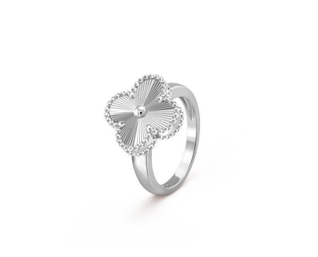 خاتم van cleef / لون فضي كامل 🩶
