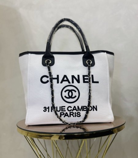 شنطة Chanel (قماش / لون ابيض🤍)