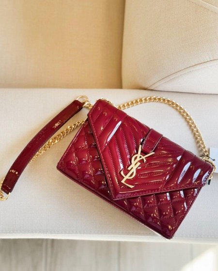 شنطة - YSL ( لون بيرجاندي )